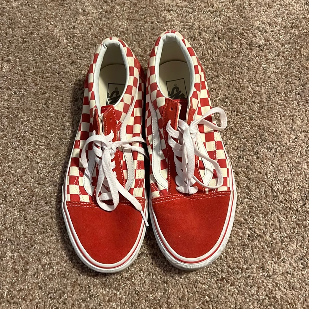 Old skool red checkerboard vans